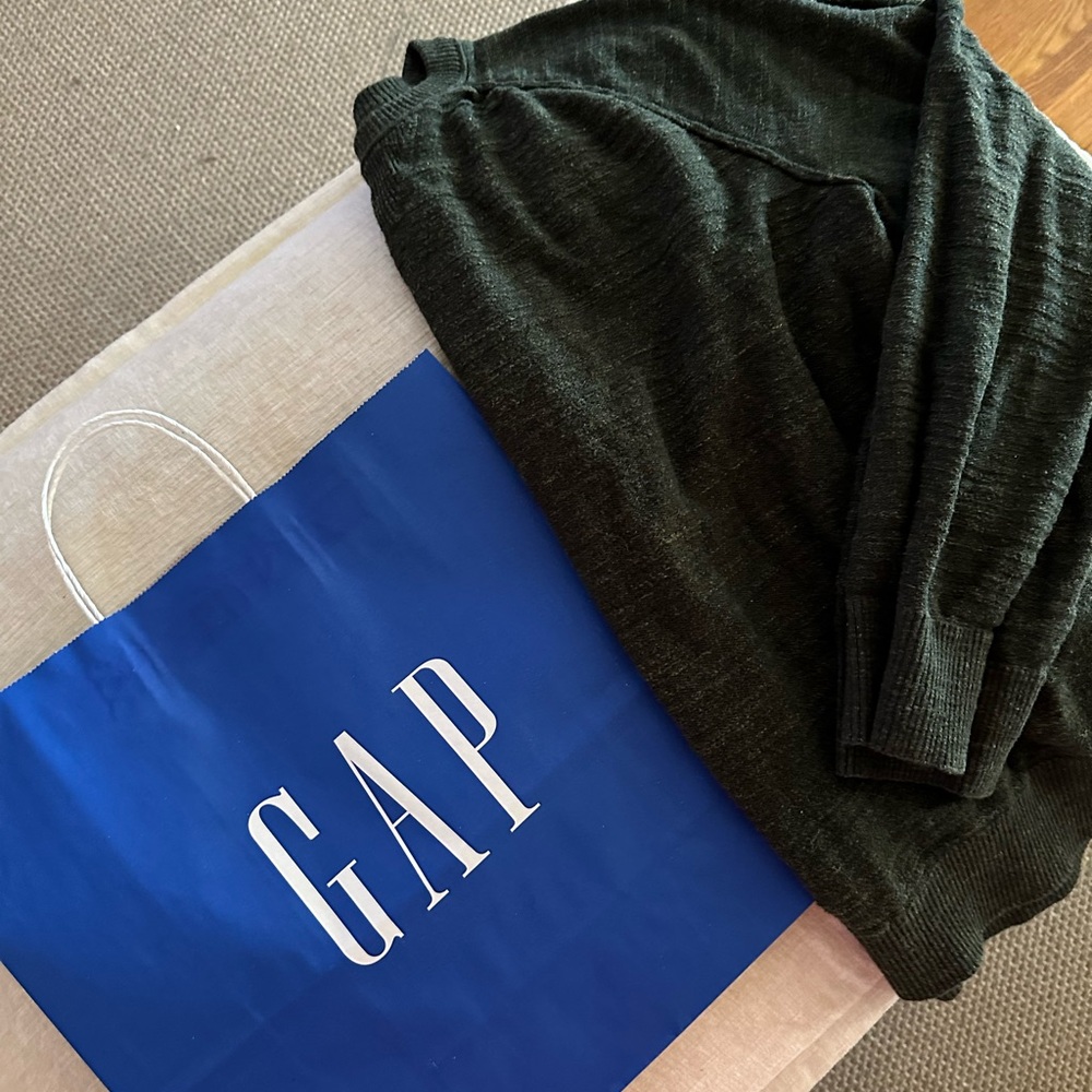 Mens 100% cotton GAP sweater